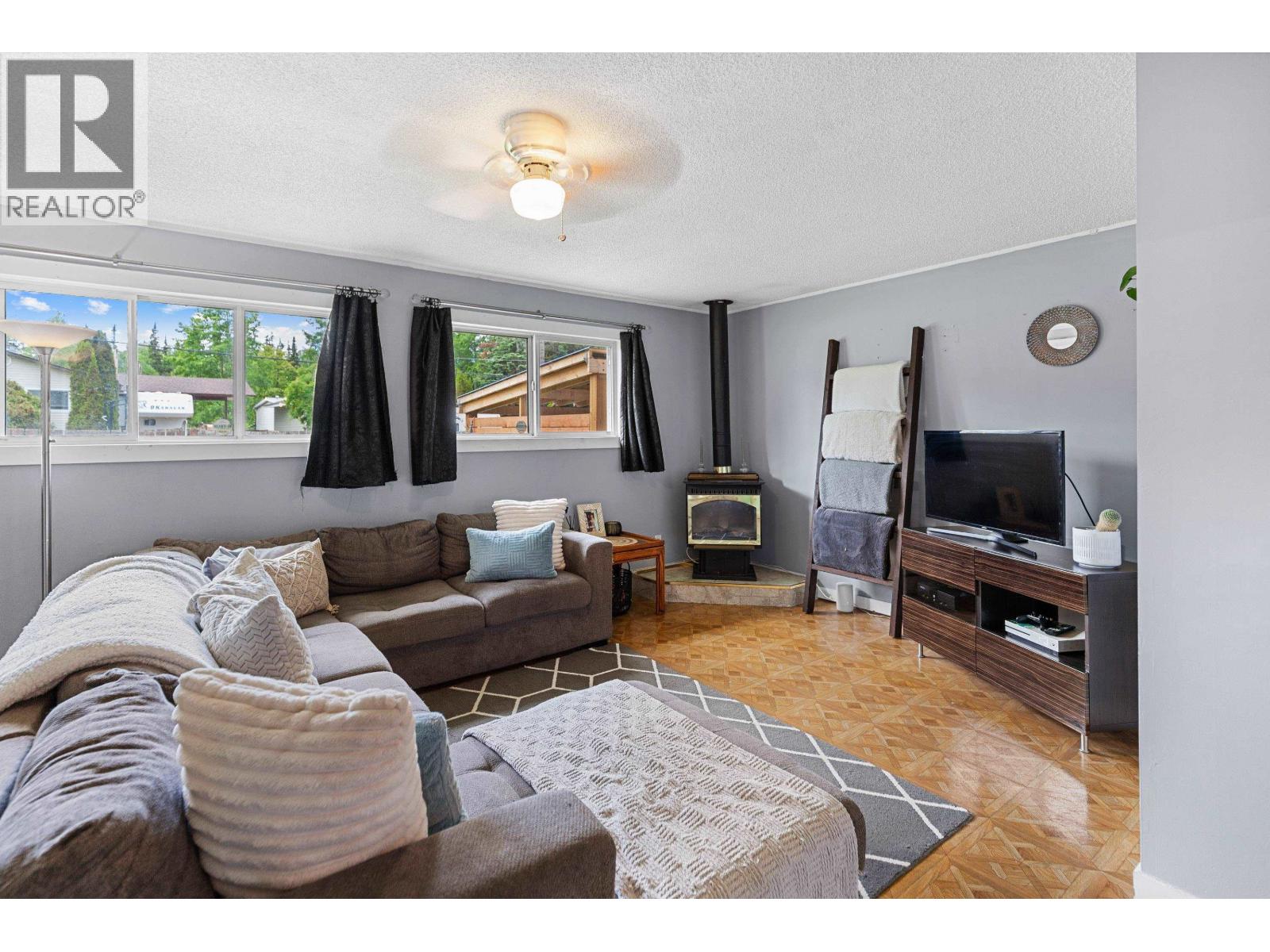 Photo 20 of 30 — 3596 EDEN DRIVE · Prince George, BC