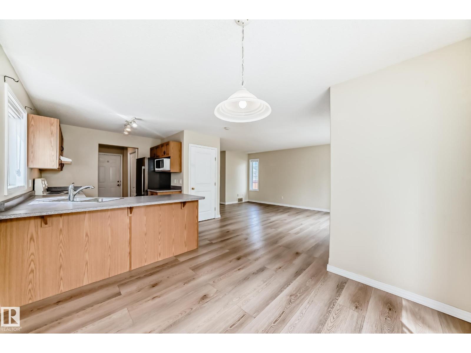 3711 22A ST NW - 10