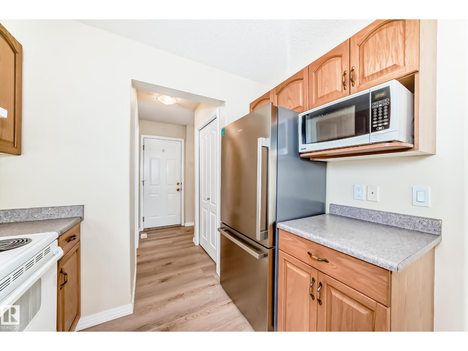 3711 22A ST NW - 8