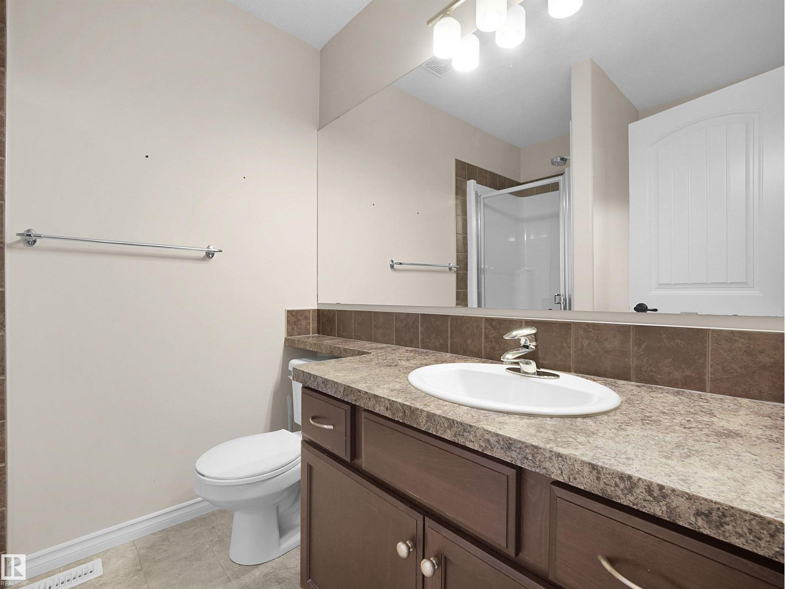 21316 45A Avenue NW NW - 17