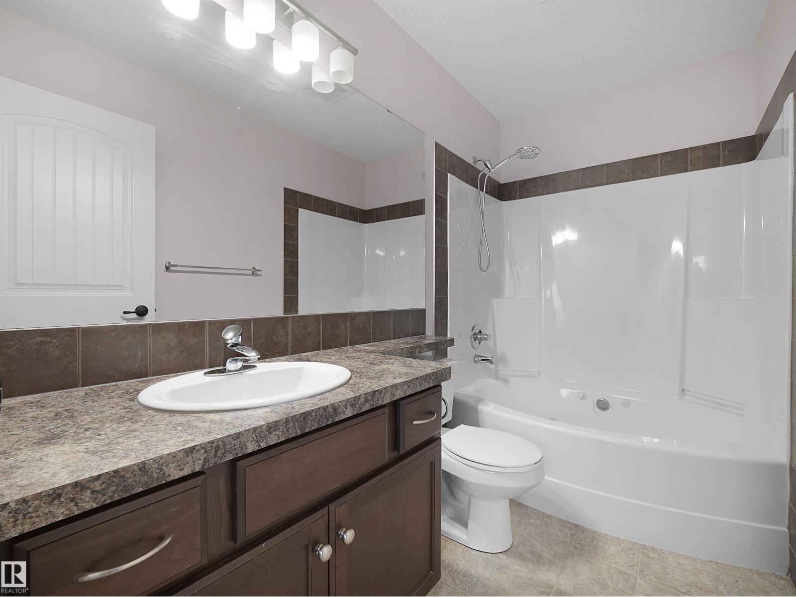 21316 45A Avenue NW NW - 19