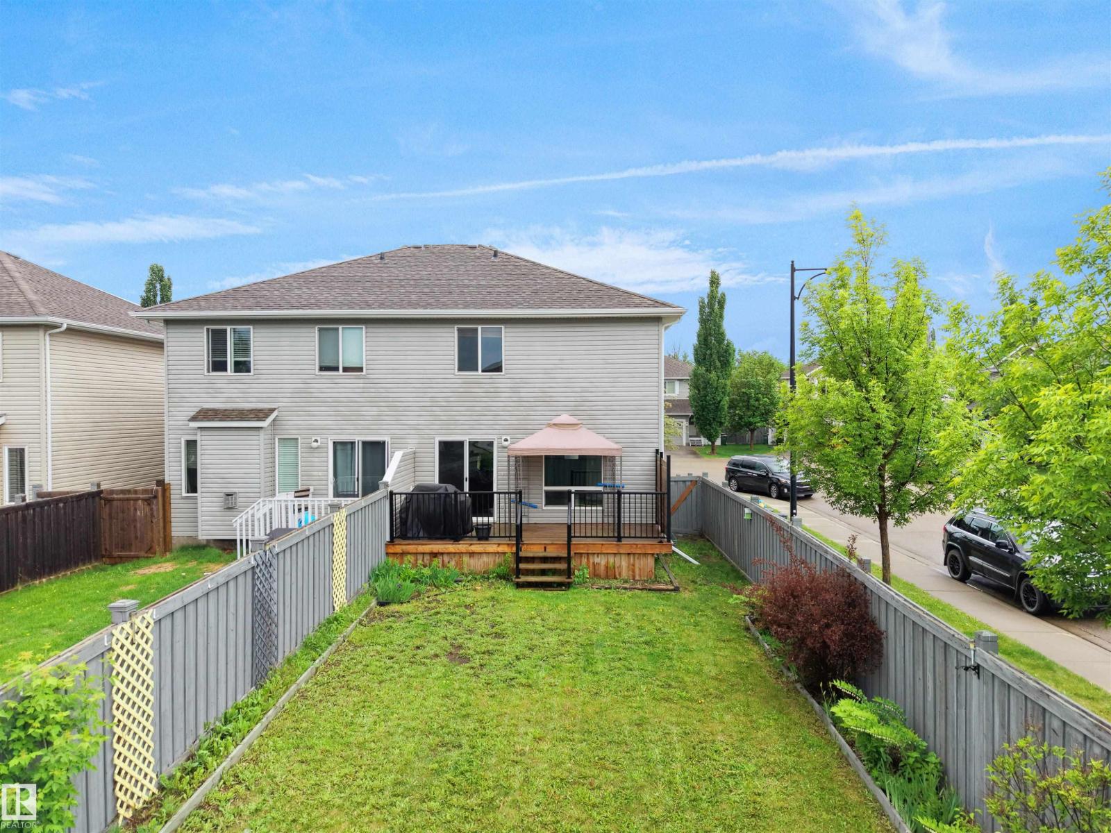 21316 45A Avenue NW NW - 32