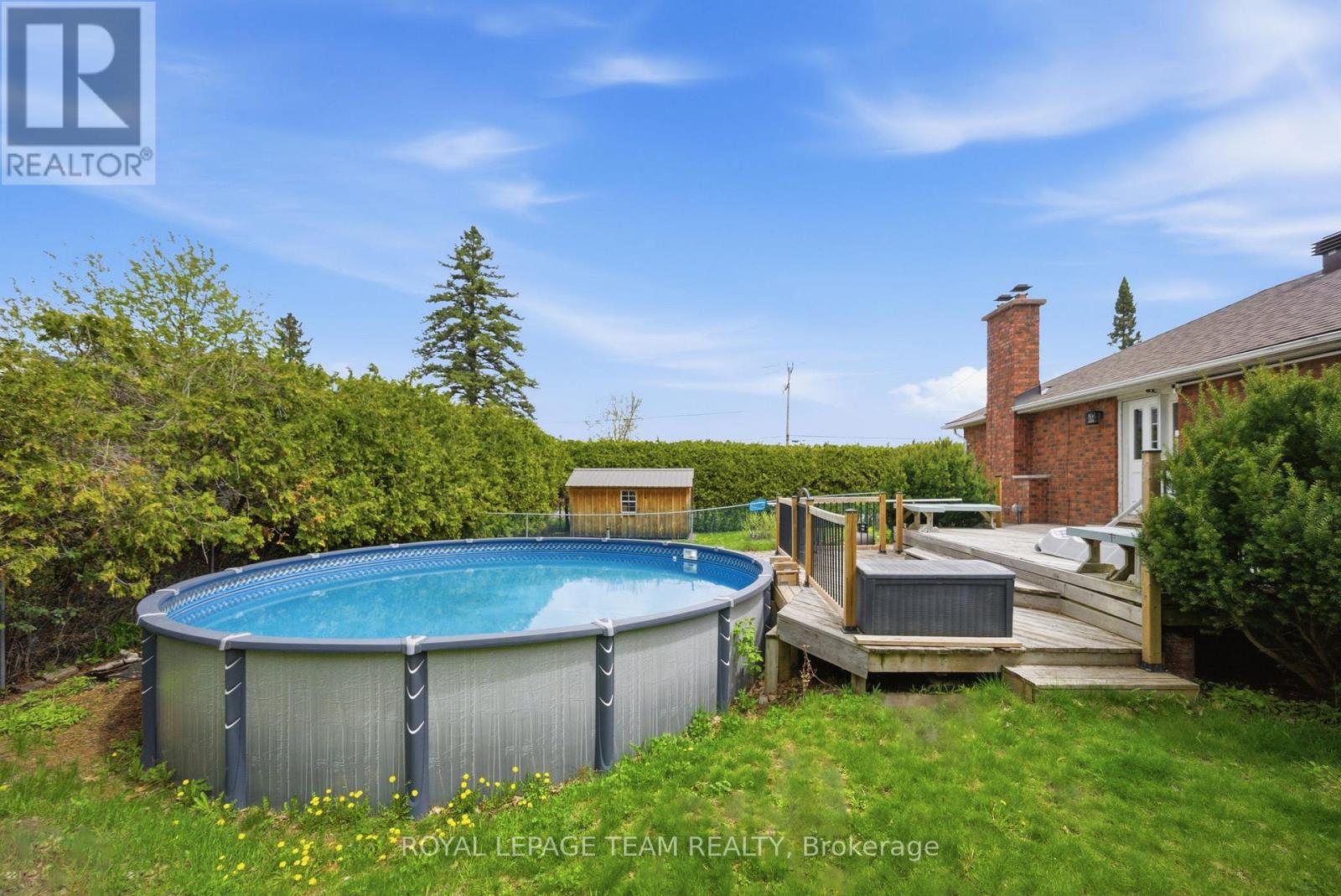 3246 ELIZABETH STREET - 36