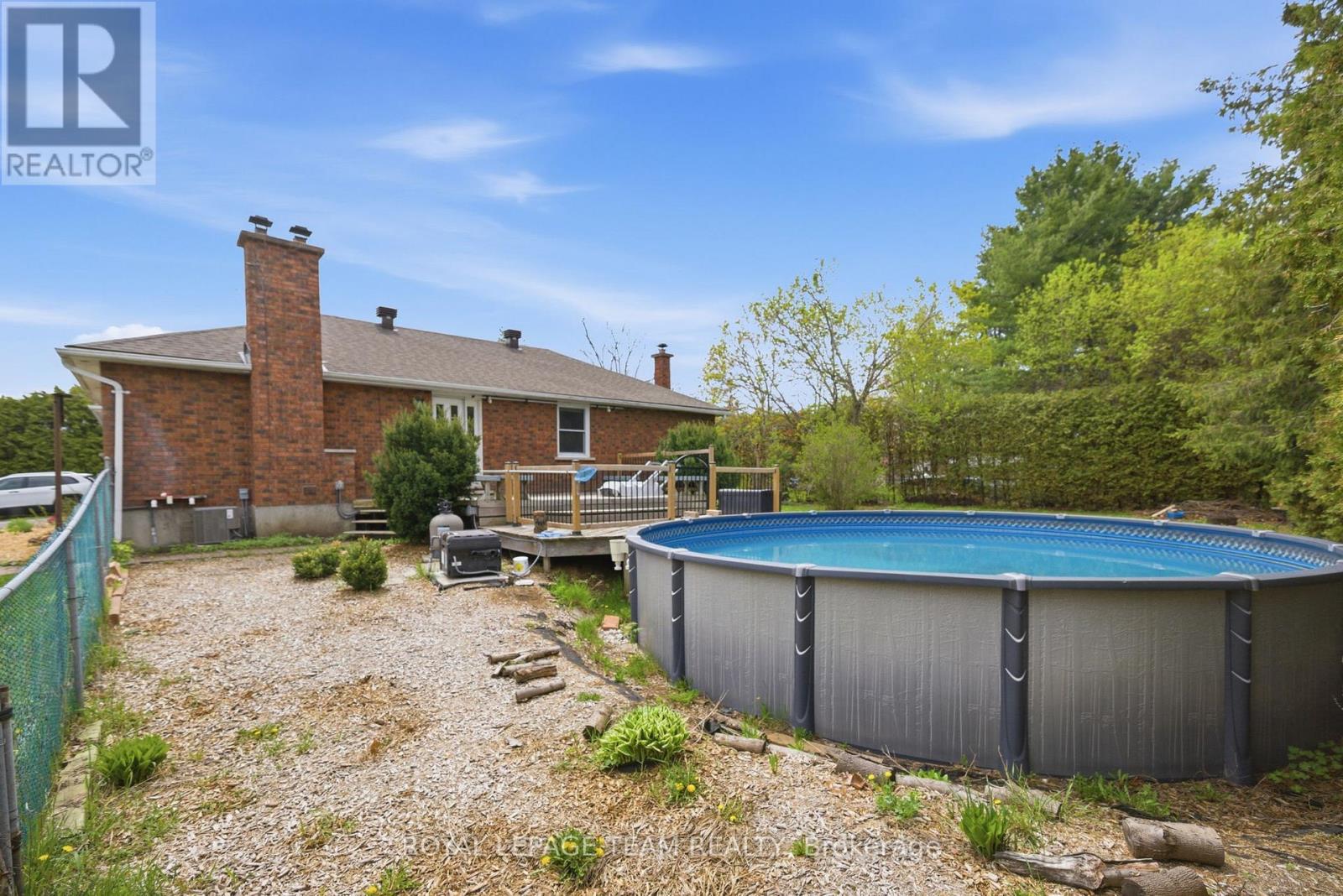 3246 ELIZABETH STREET - 37