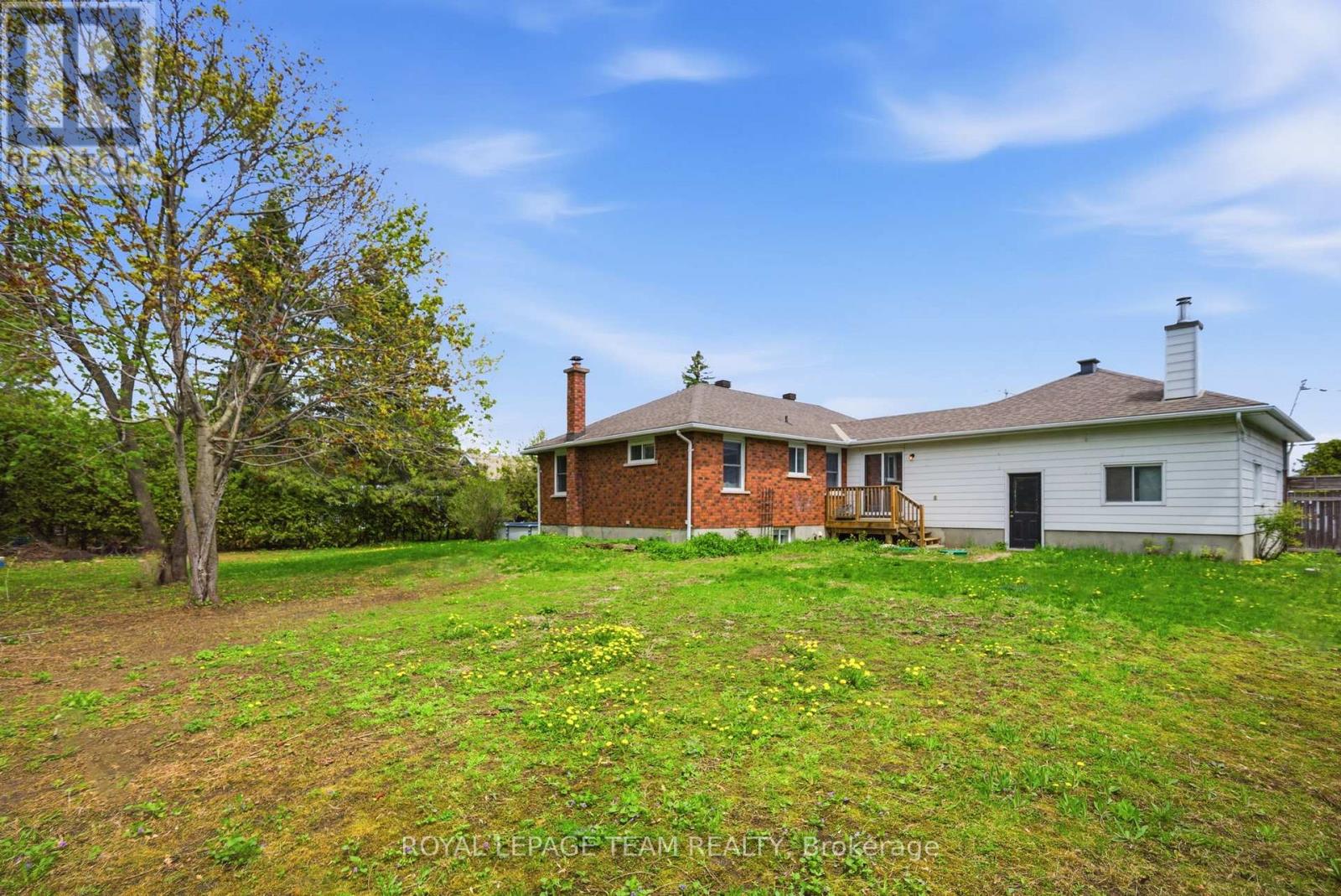 3246 ELIZABETH STREET - 40