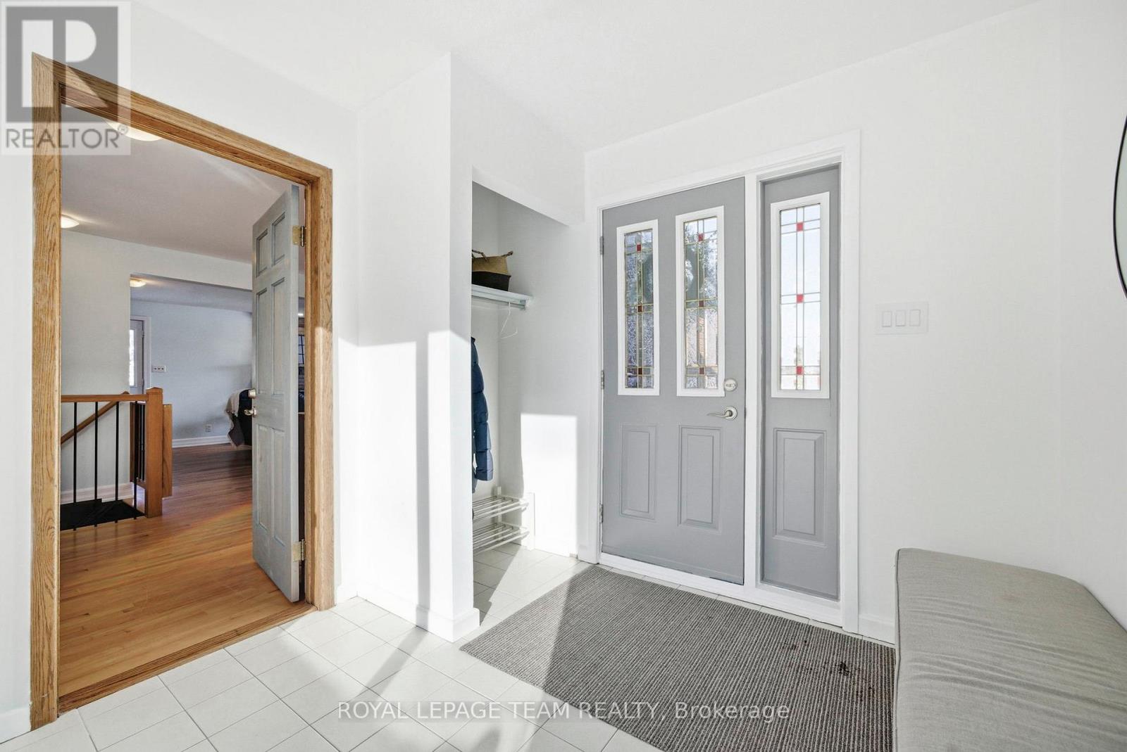 3246 ELIZABETH STREET - 5
