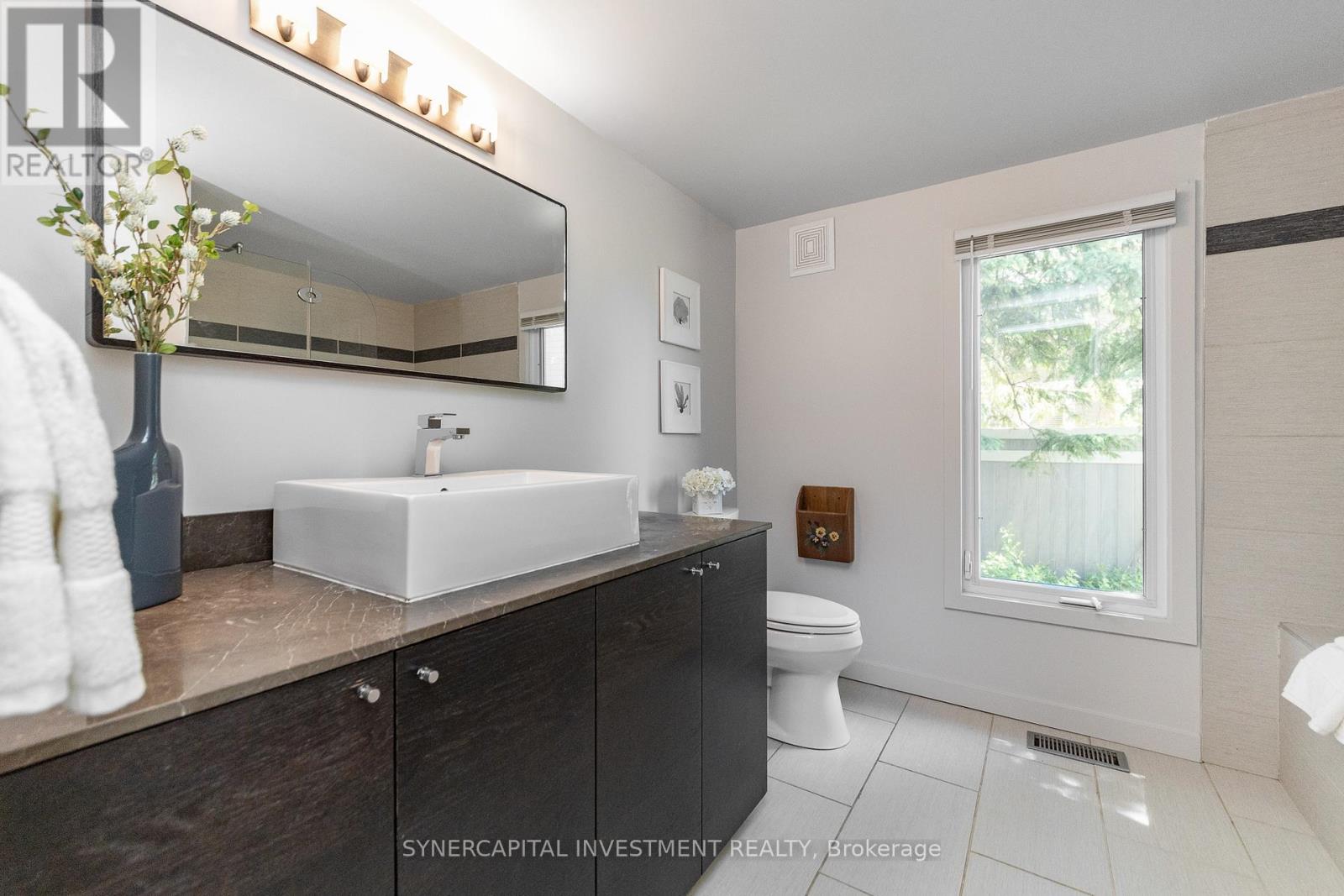 2 Bed, 2 Bath House for Sale in Ottawa – 199 KEHOE STREET, Ottawa – MLS# X13438688 - Image 29