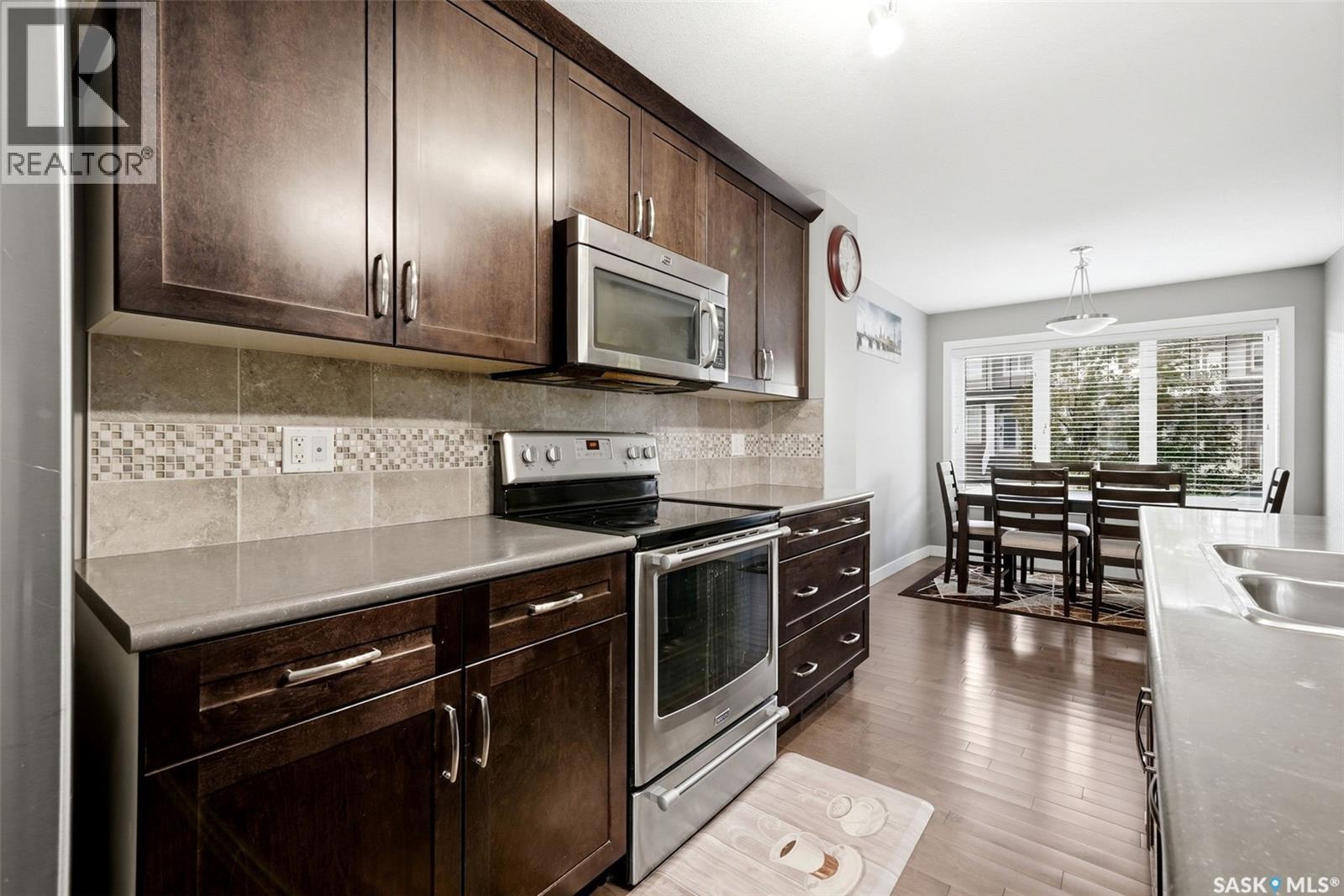 2905 Rochdale BOULEVARD — photo 13