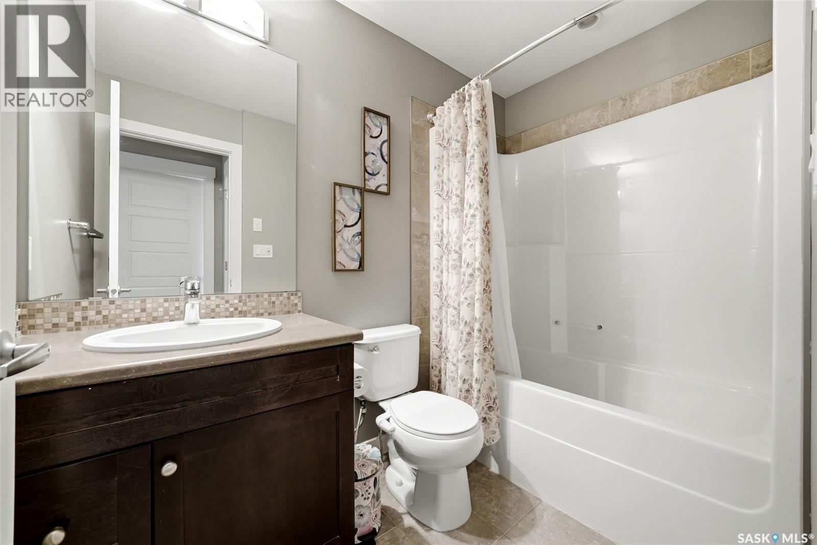 2905 Rochdale BOULEVARD — photo 28