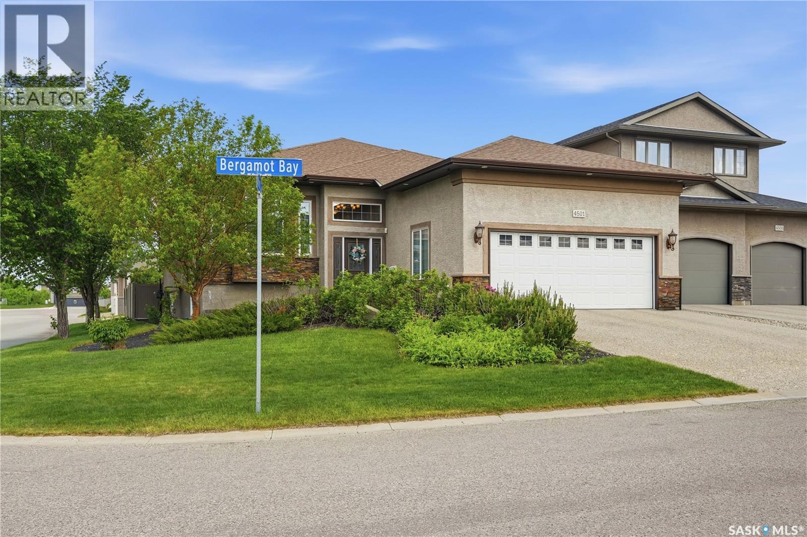 4501 Bergamot BAY E - 1