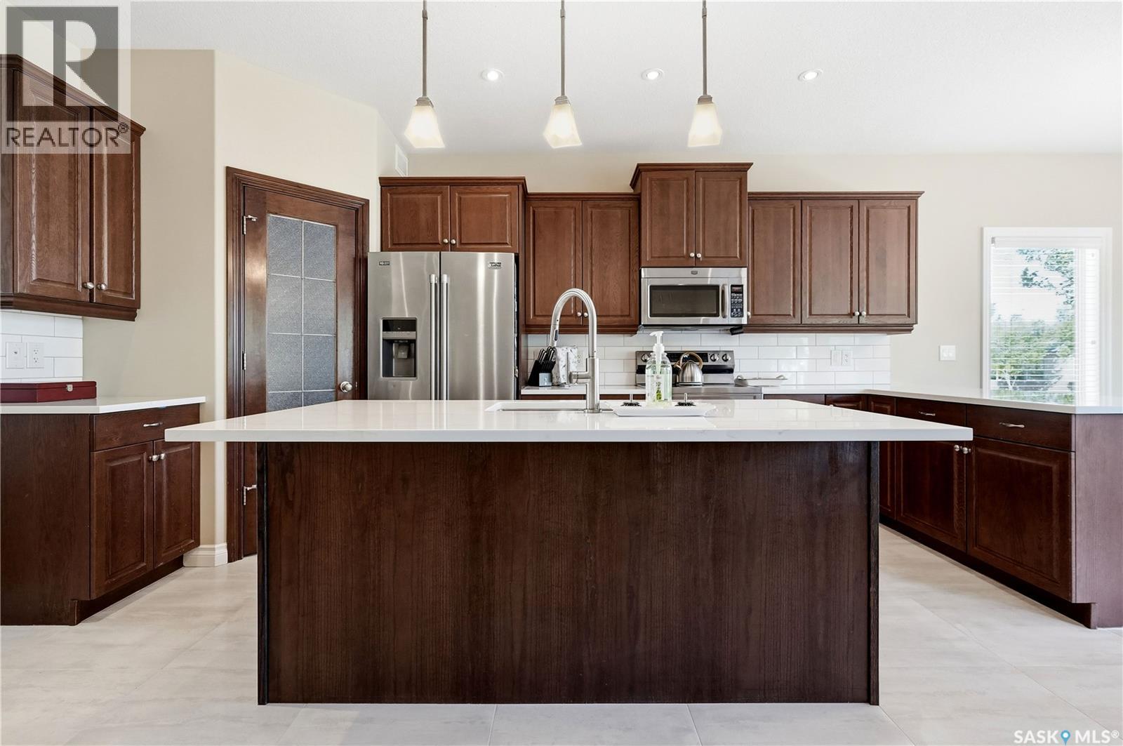 4501 Bergamot BAY E - 14