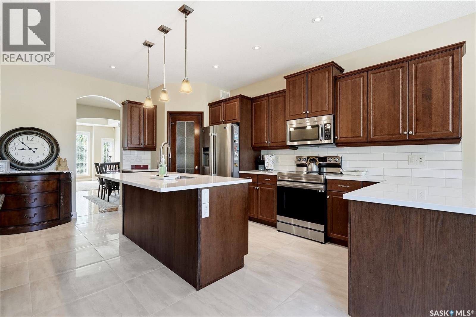 4501 Bergamot BAY E - 18