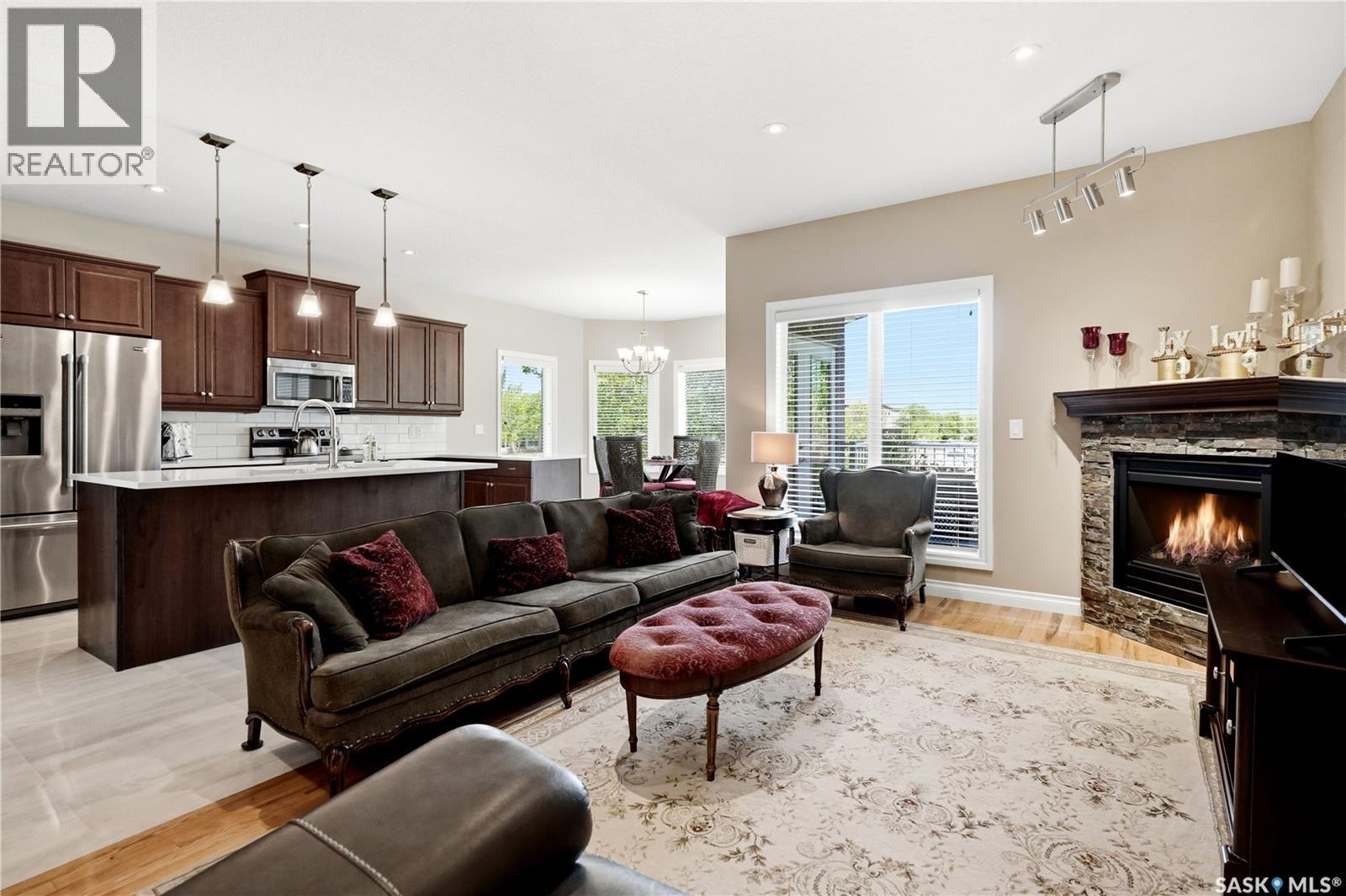 4501 Bergamot BAY E - 25