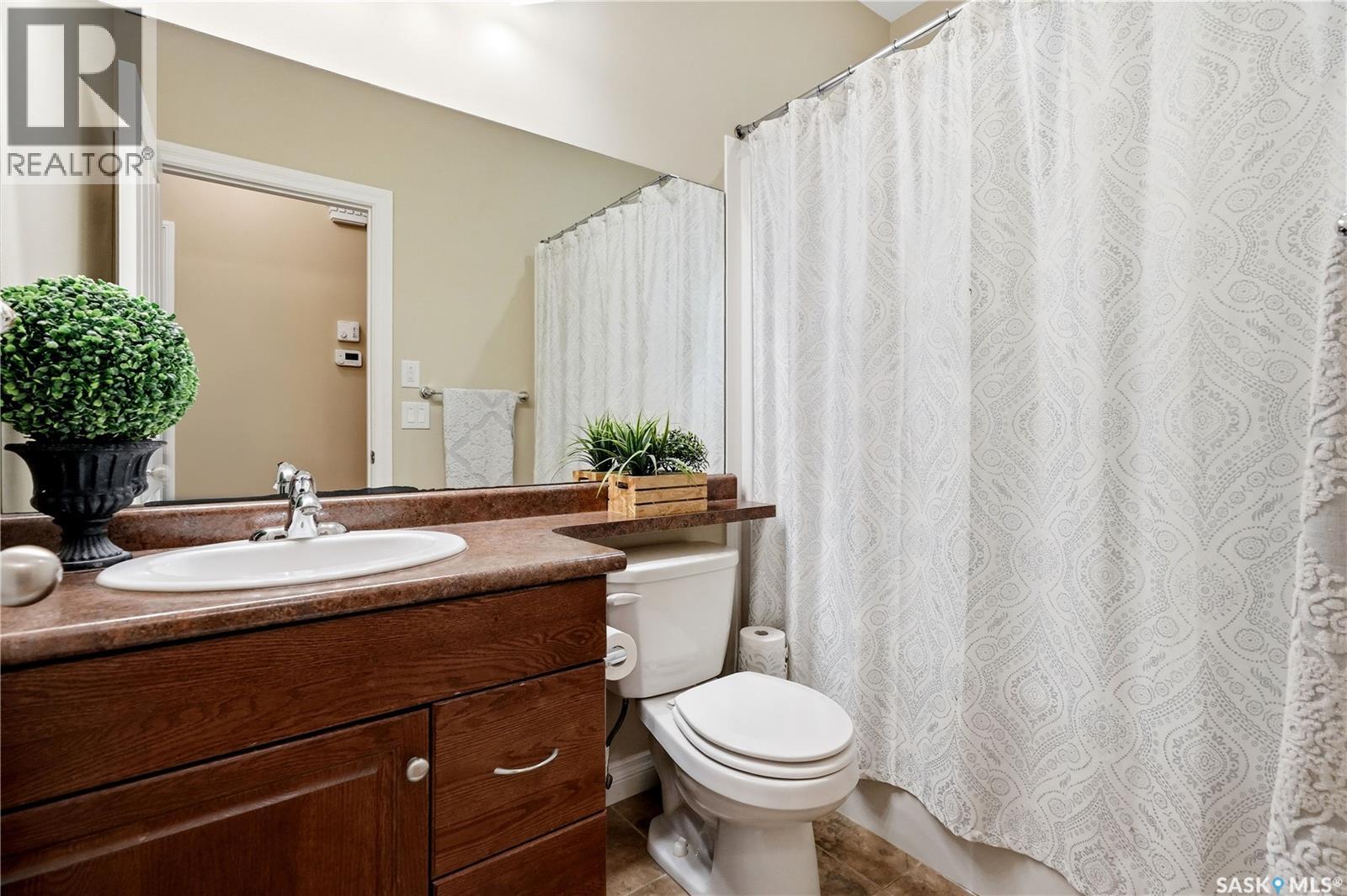 4501 Bergamot BAY E - 29
