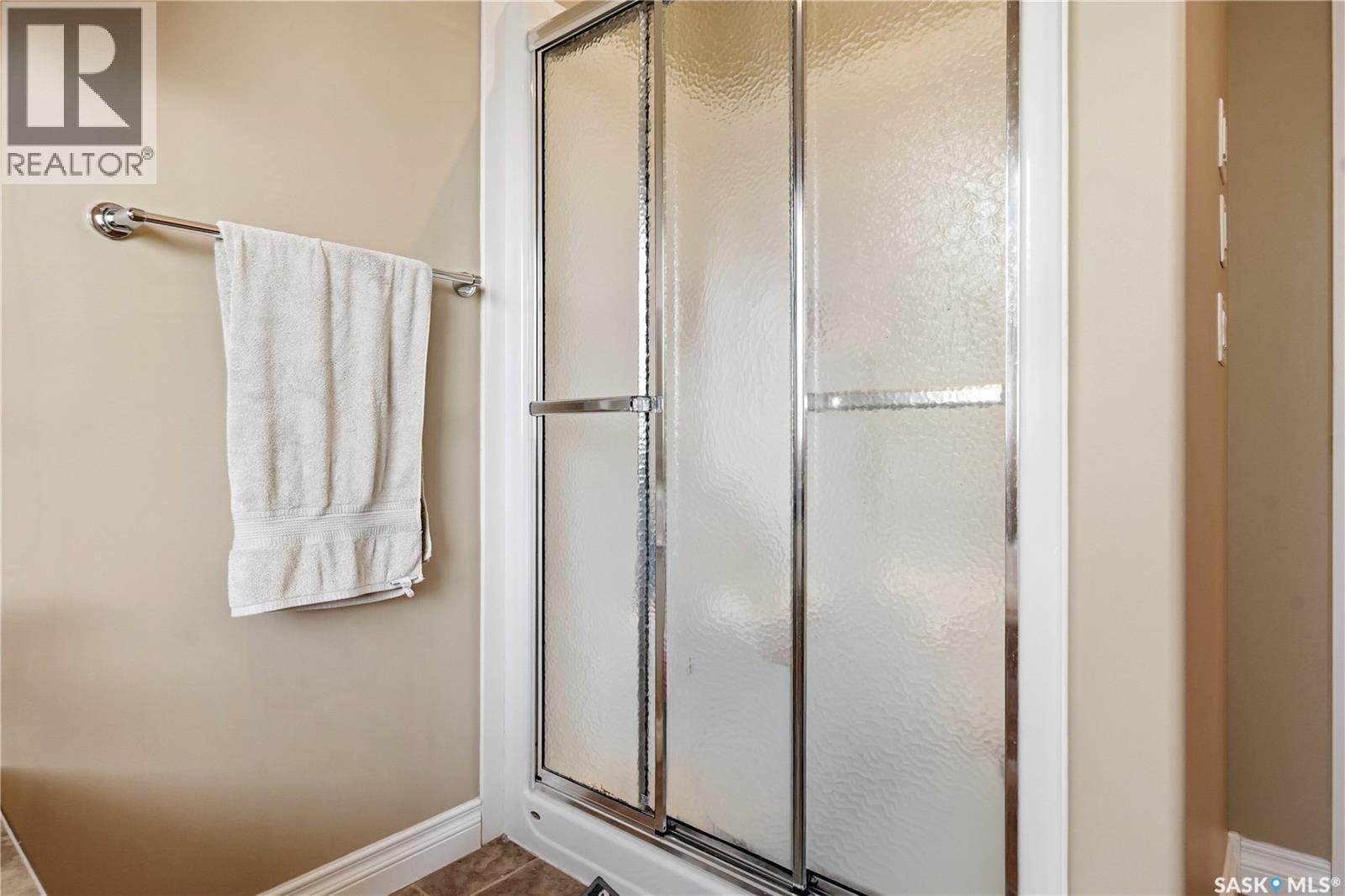 4501 Bergamot BAY E - 38