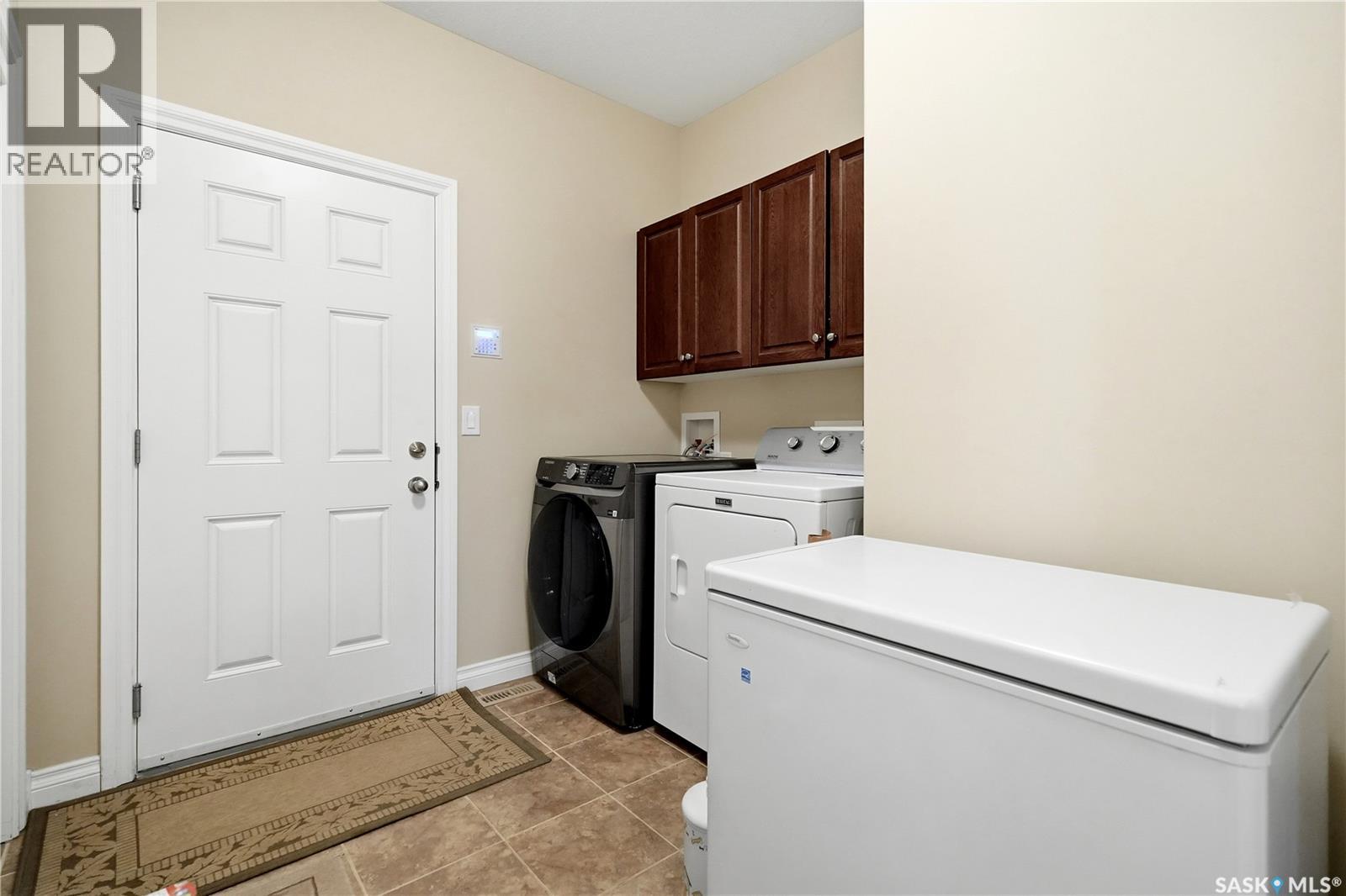 4501 Bergamot BAY E - 59