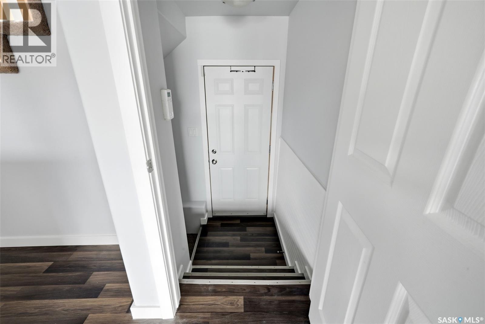 2755 Alfred CRESCENT — photo 31