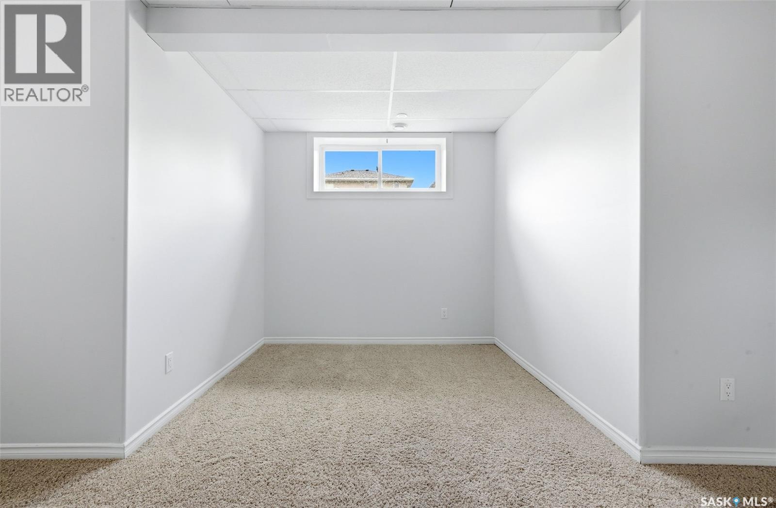 2755 Alfred CRESCENT — photo 34