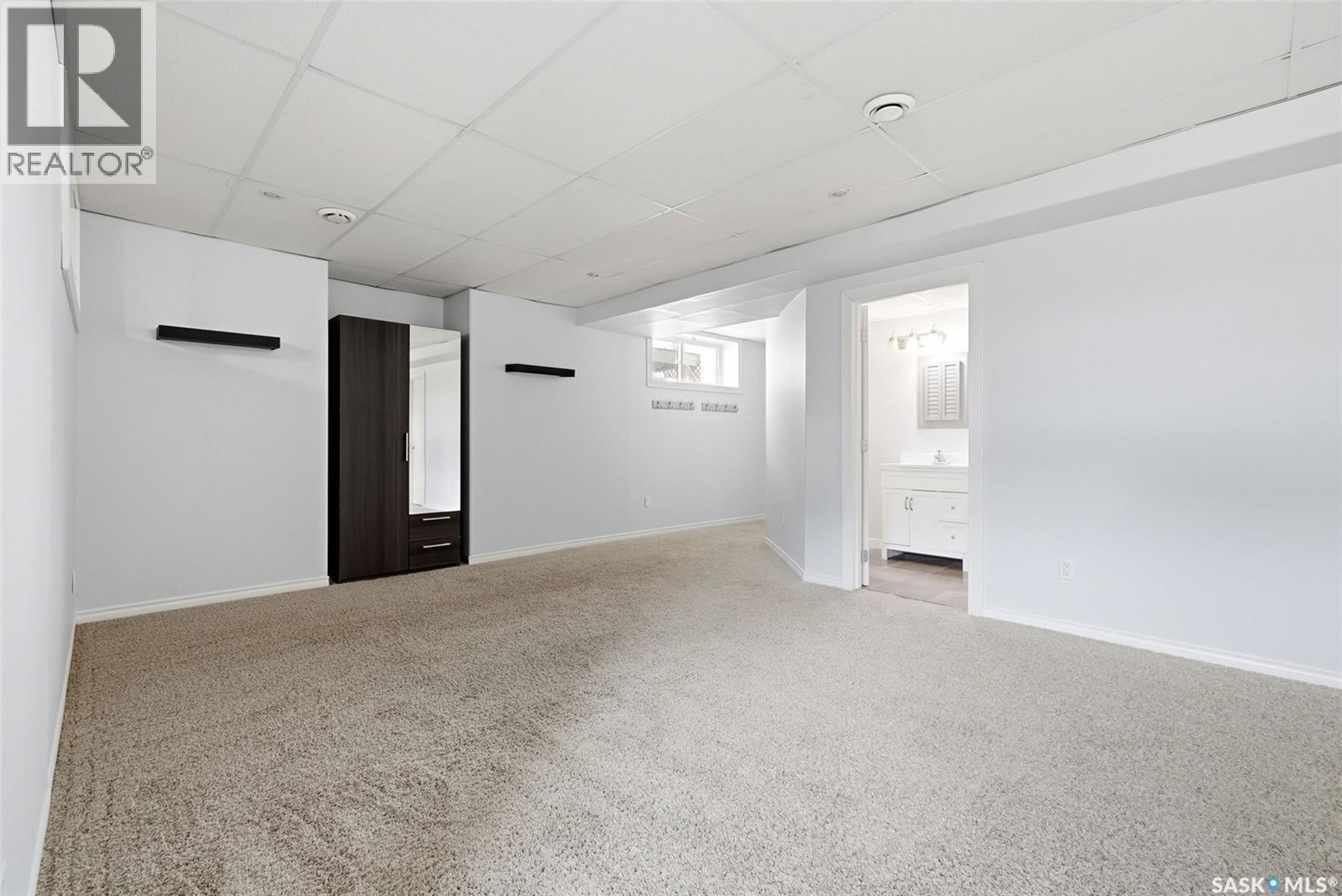 2755 Alfred CRESCENT — photo 35