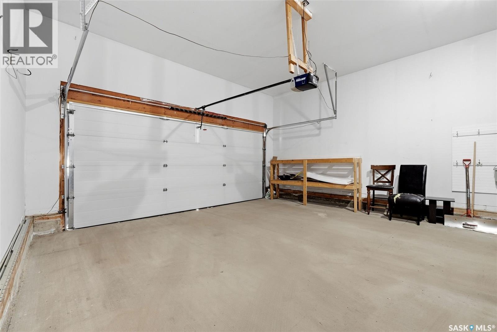2755 Alfred CRESCENT — photo 39