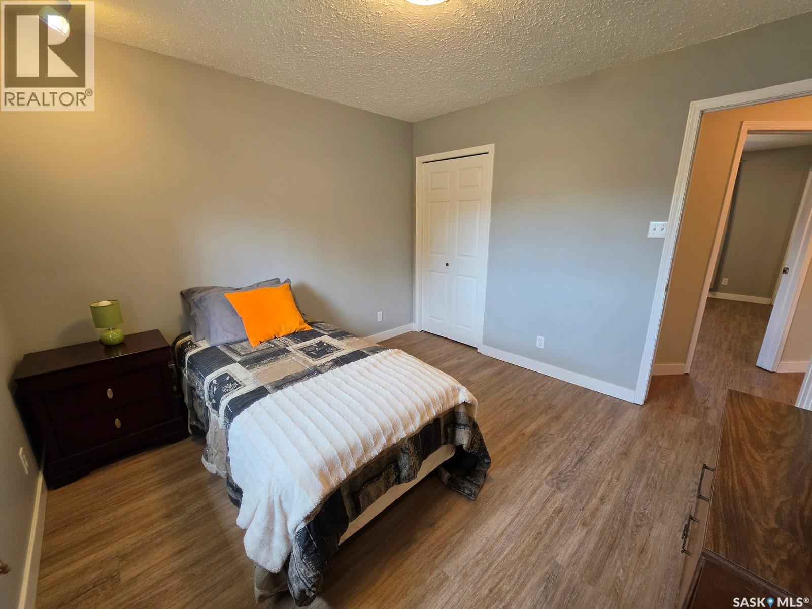 9 Ducluzeau PLACE - 12