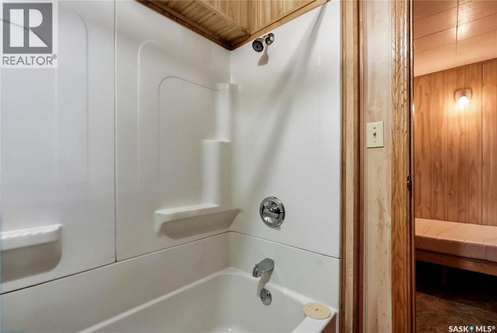 35 Lakeview DRIVE — photo 31