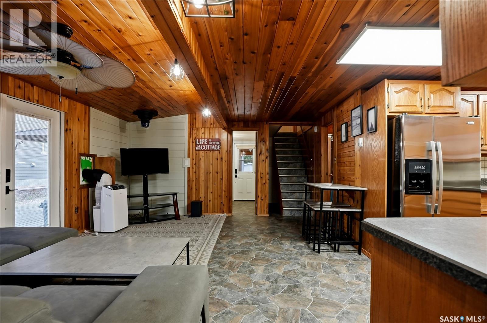 35 Lakeview DRIVE - photo 4