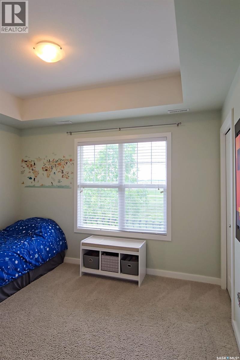 1302 1015 Patrick CRESCENT — photo 15