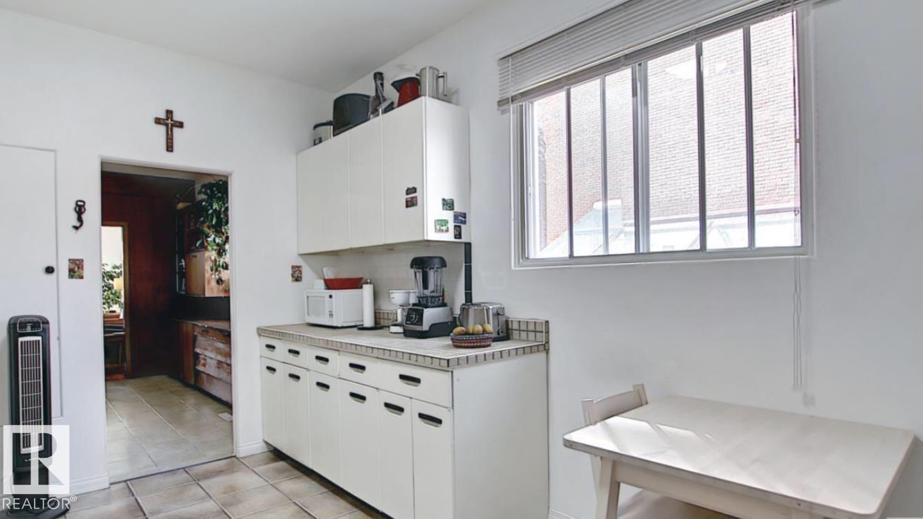 10017 113 ST NW - 20