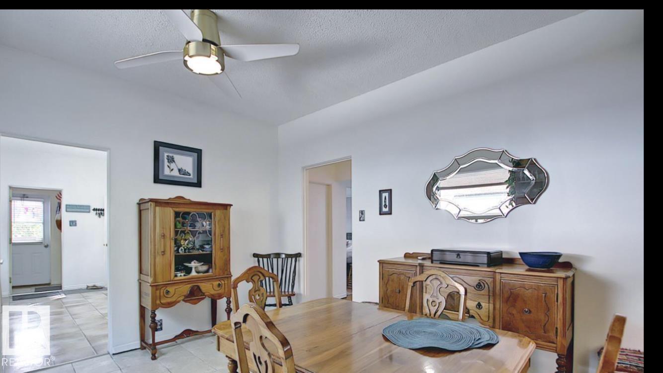 10017 113 ST NW - 15