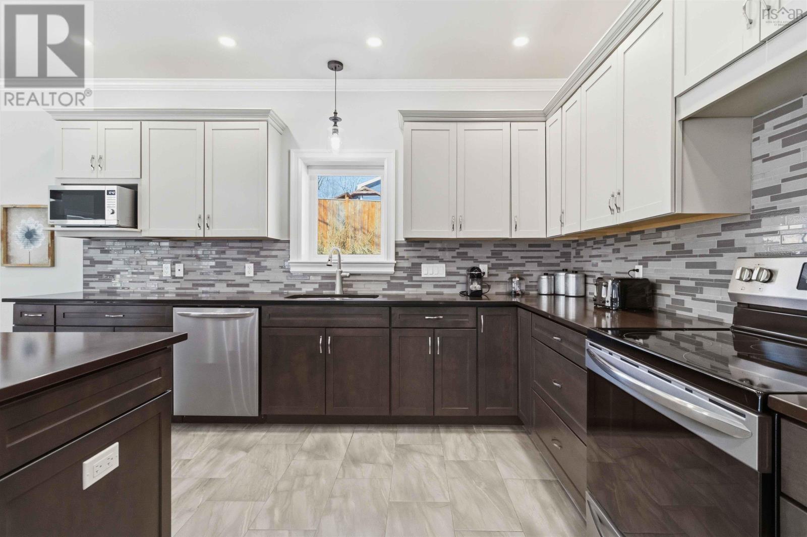 51 Cresthaven Court - 13