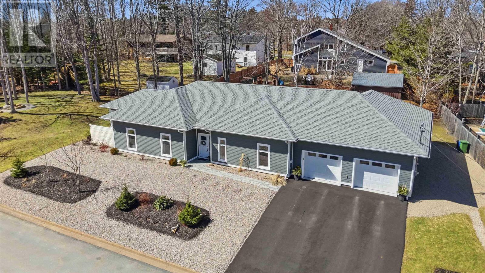 51 Cresthaven Court - 3