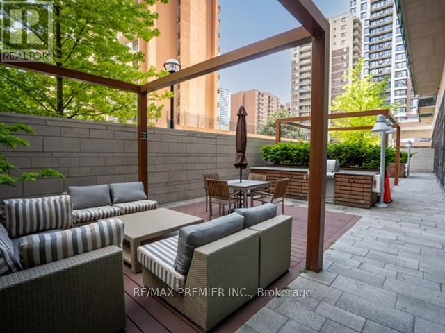 #2315 70 ROEHAMPTON AVENUE - Image 17