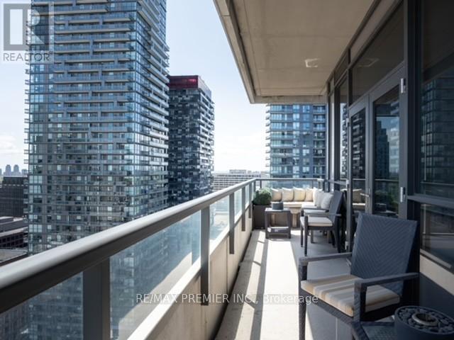 #2315 70 ROEHAMPTON AVENUE - 19