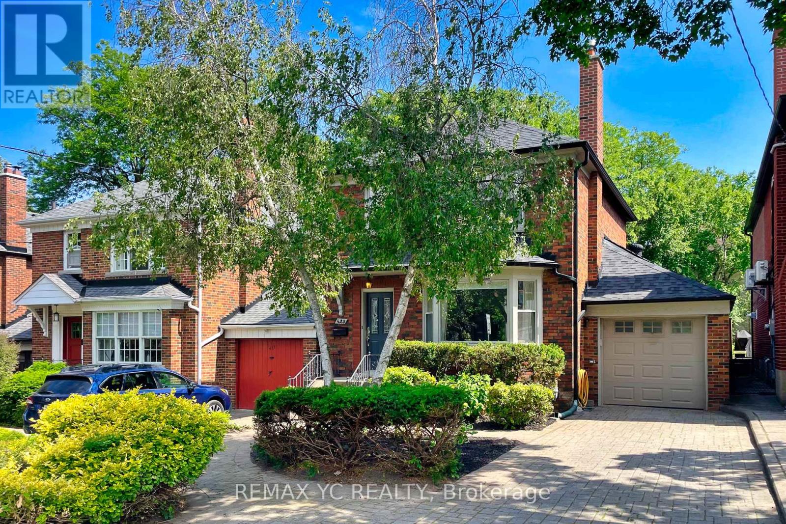 Listing photo of 425 BROADWAY AVENUE