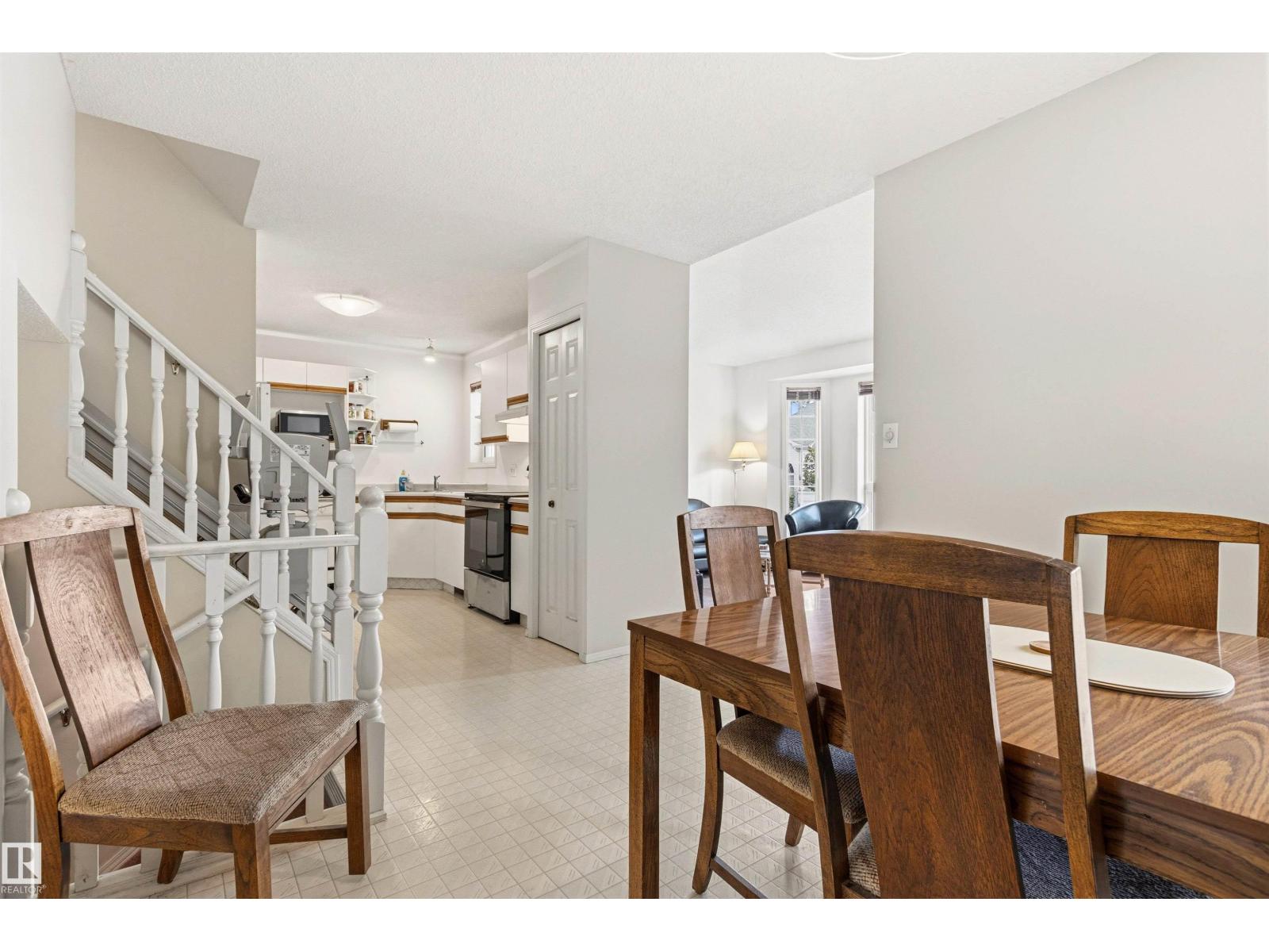 #12 3311 58 ST NW - 10