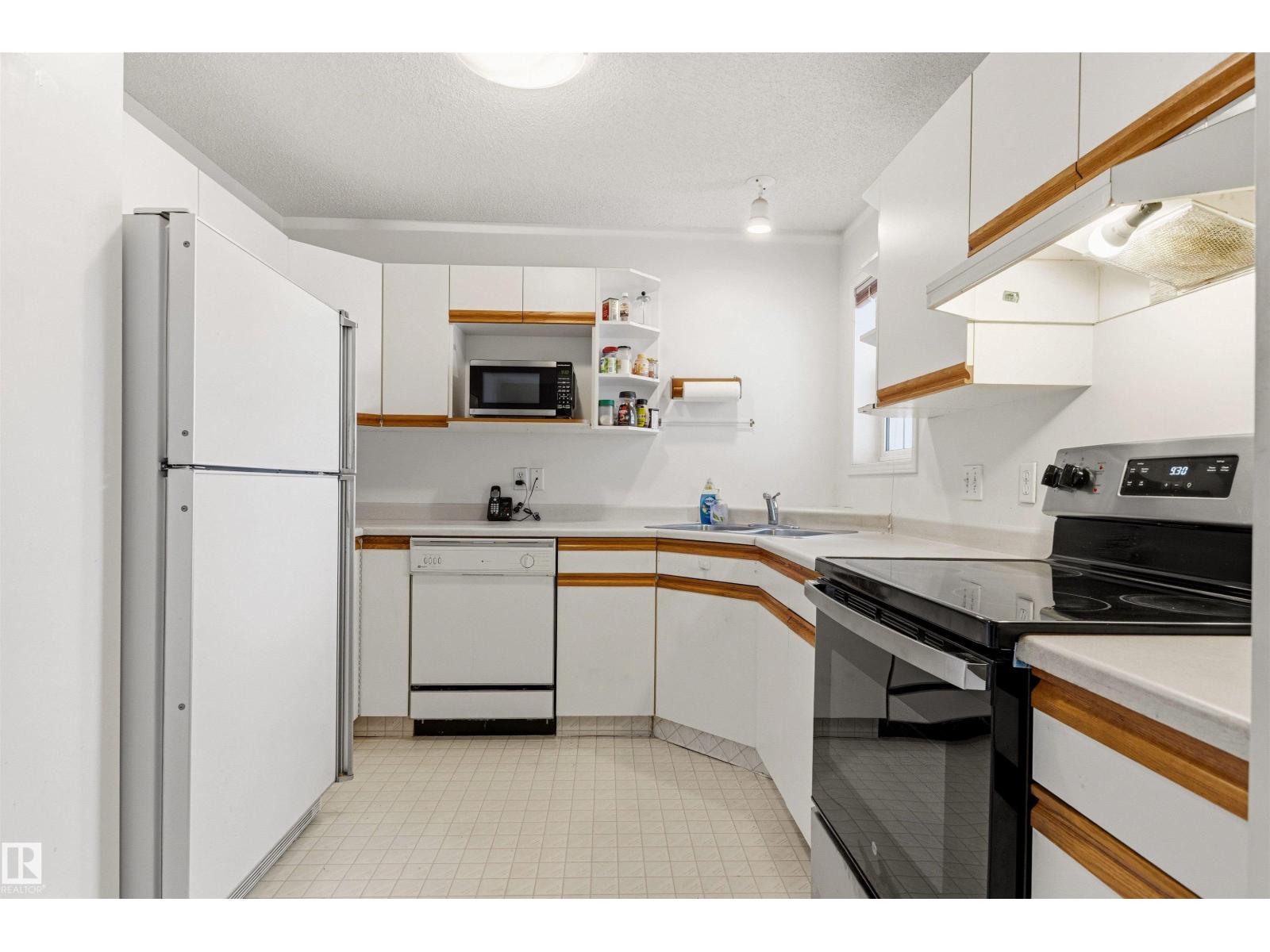 #12 3311 58 ST NW - 16