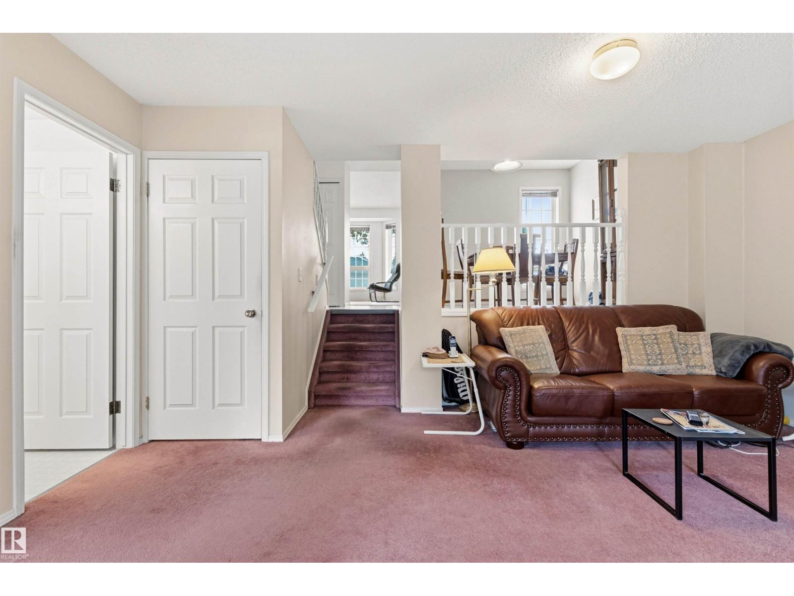 #12 3311 58 ST NW - 33