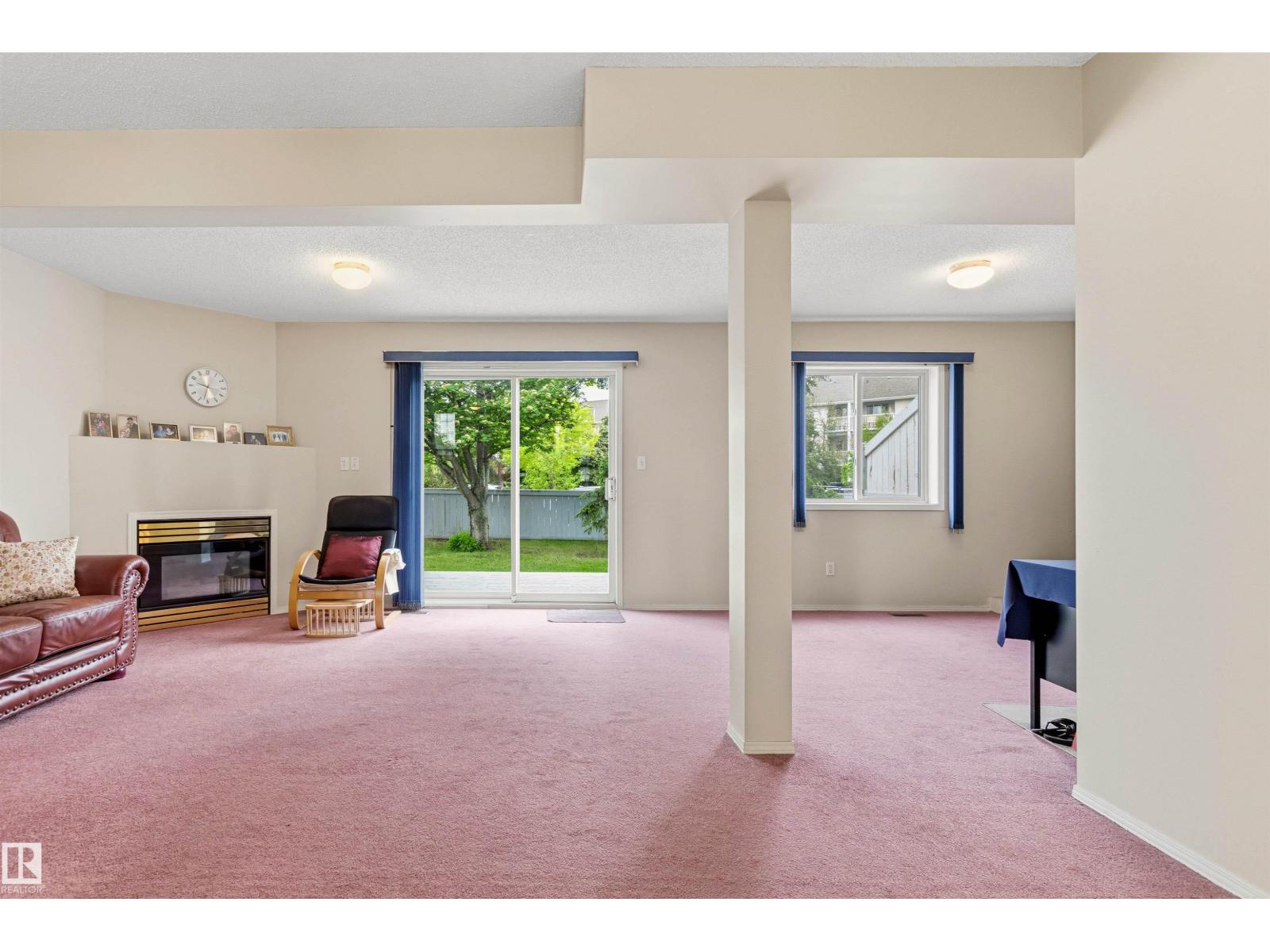 #12 3311 58 ST NW - 35