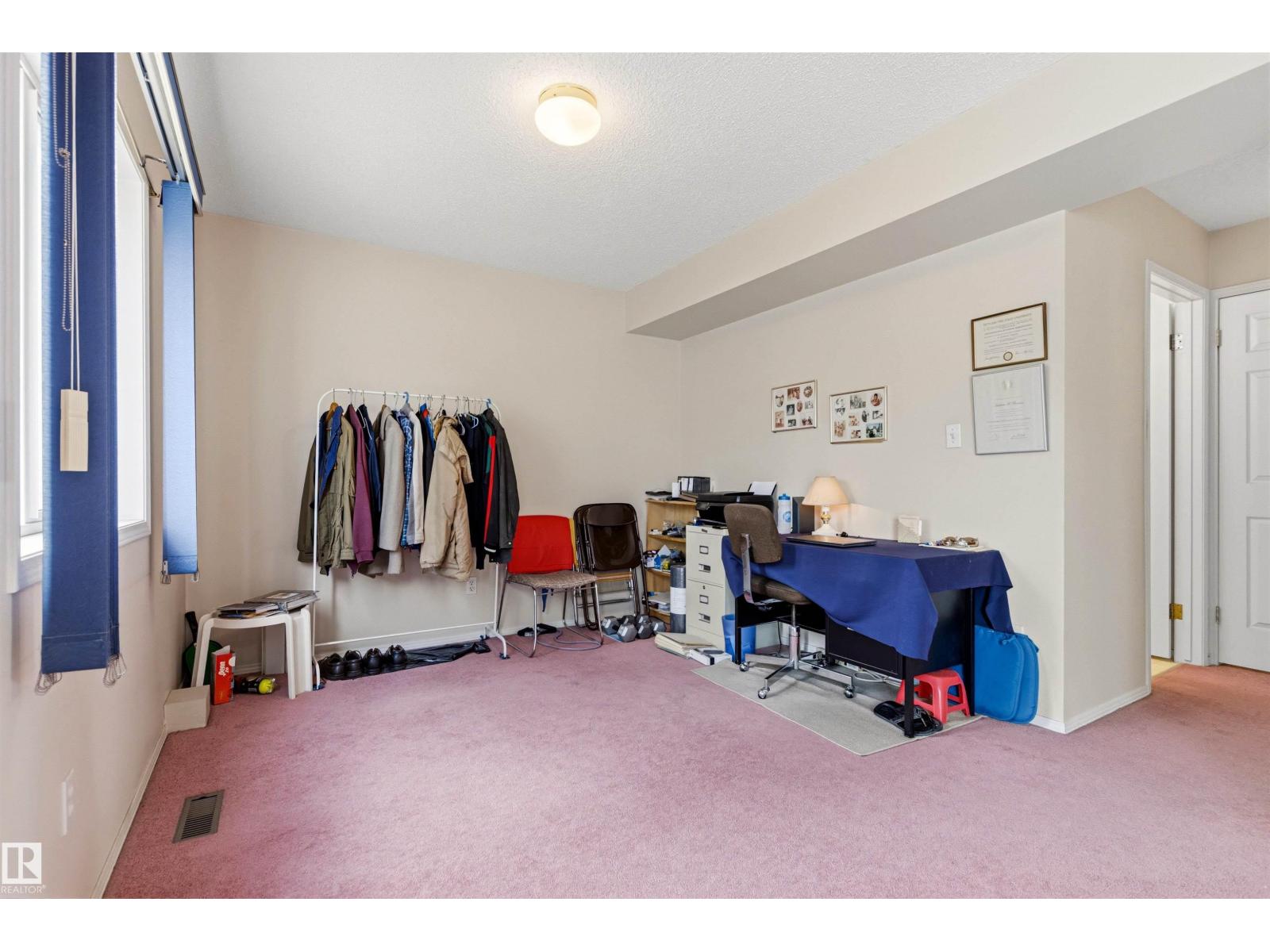 #12 3311 58 ST NW - 41