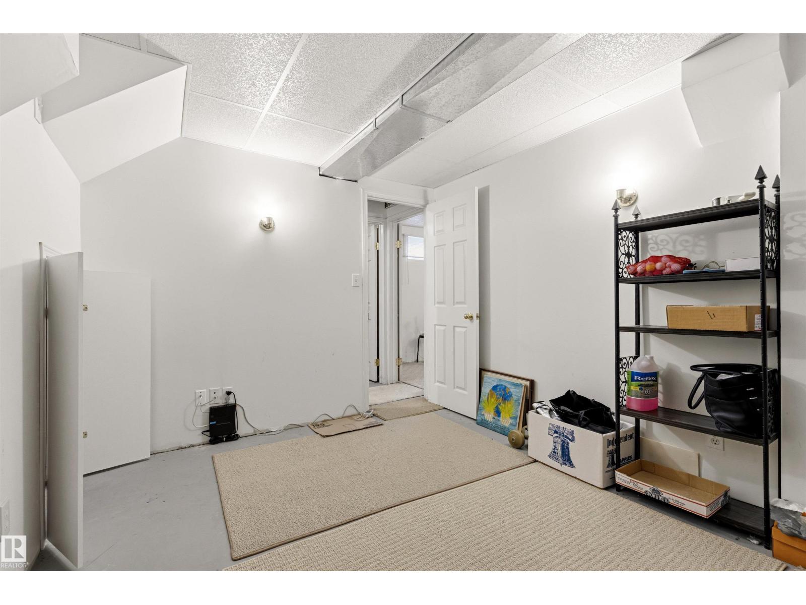 #12 3311 58 ST NW - 47