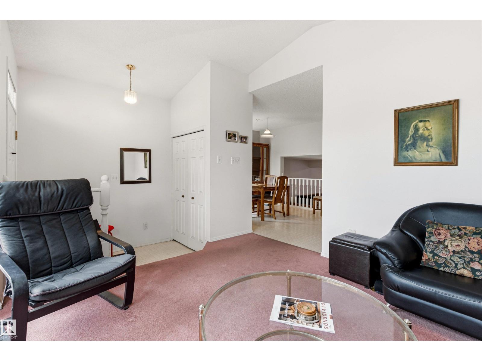 #12 3311 58 ST NW - 8