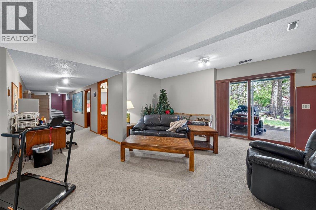 4551 Columbia View Road - 37