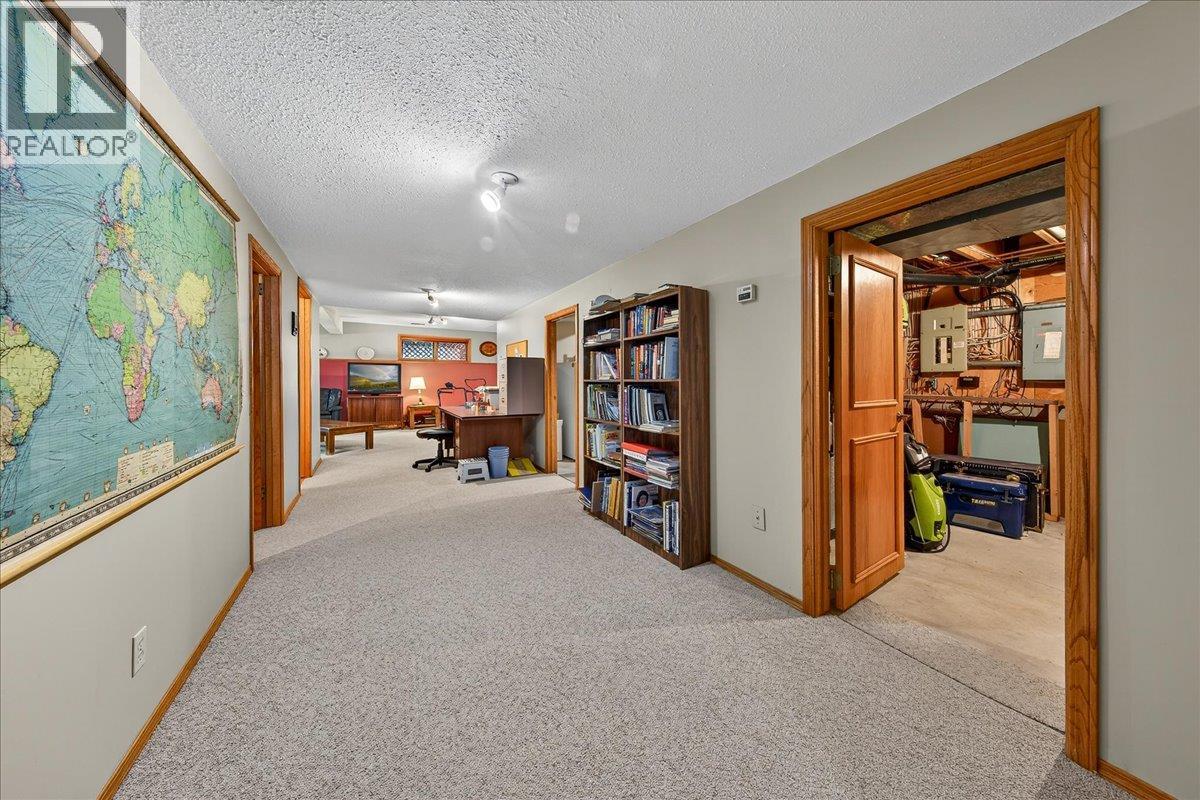 4551 Columbia View Road - 31