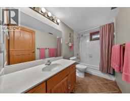 4551 Columbia View Road, Fairmont Hot Springs, BC V0B1L2 Photo 33