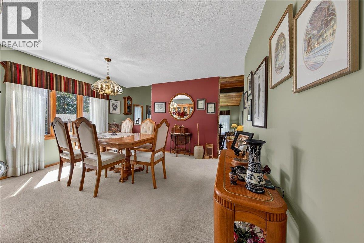 4551 Columbia View Road - 12