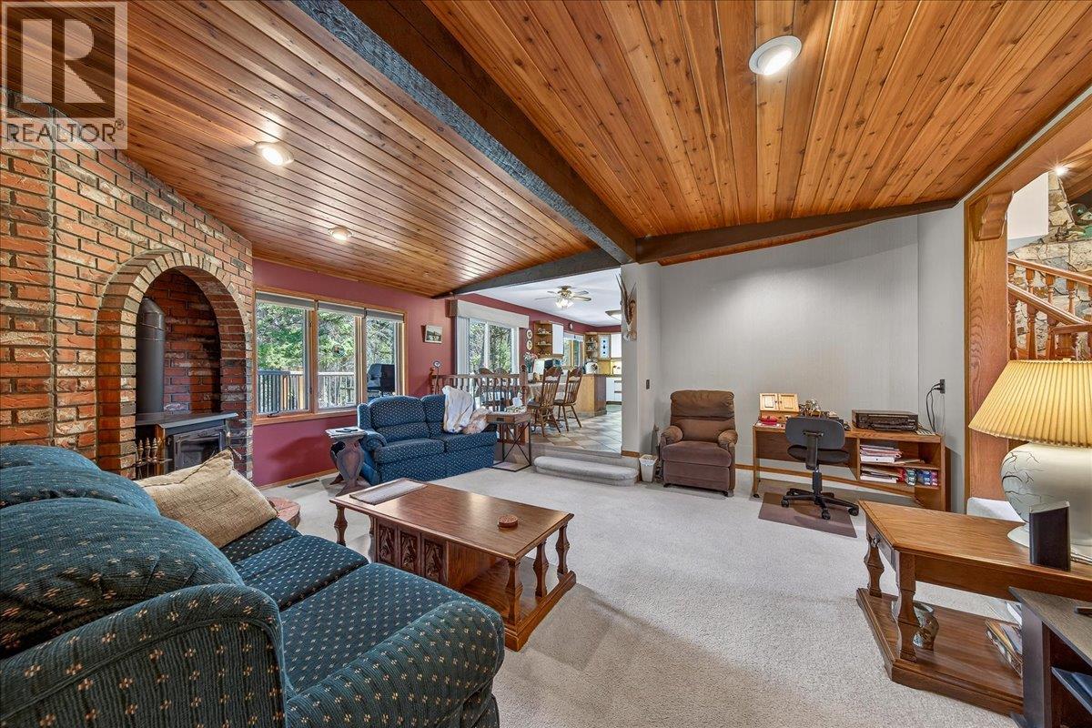 4551 Columbia View Road - 17