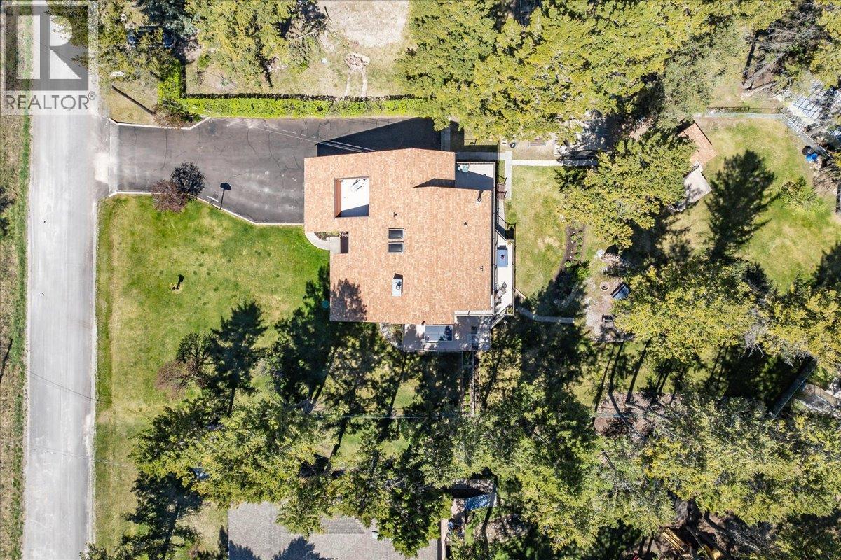 4551 Columbia View Road - 72