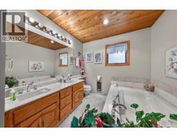 4551 Columbia View Road, Fairmont Hot Springs, BC V0B1L2 Photo 25