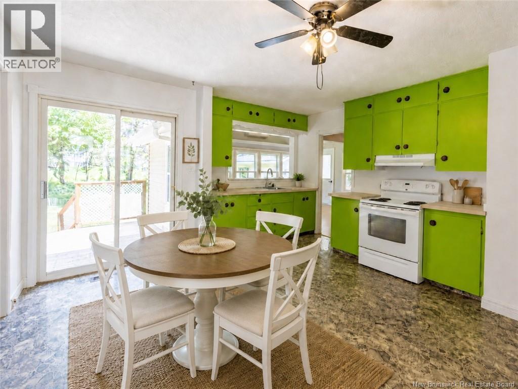 21 Pleasant Street - Image 10